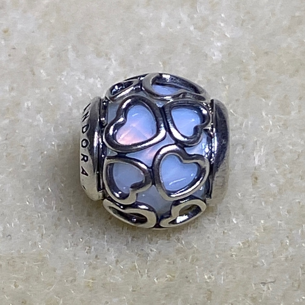 Authentic Pandora Love Cerise Crystal White 792036 - Picture 8 of 11